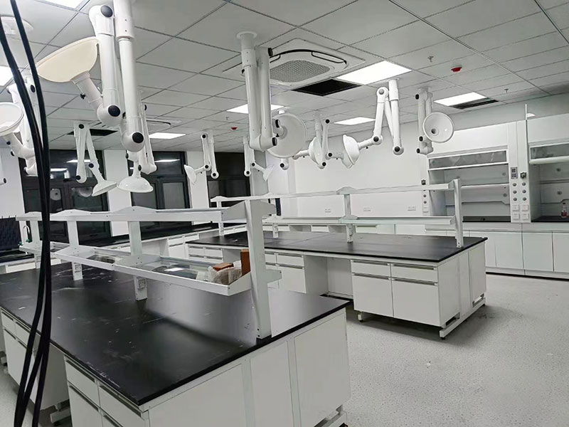 鋼木中央臺實驗臺