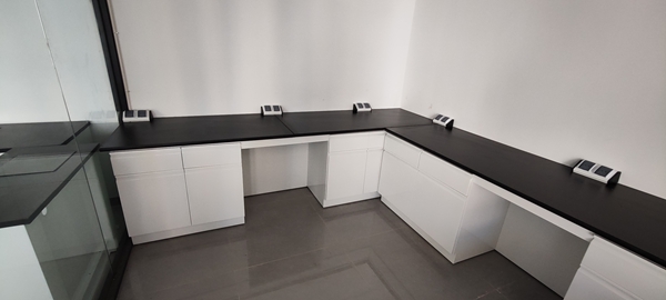 全鋼化驗室工作臺