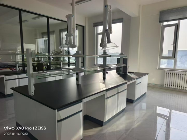 中央實驗臺設備