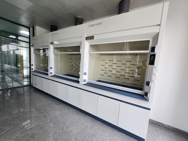 山東全鋼通風柜